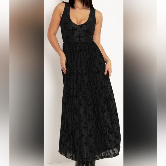 Black Milk Burned Velvet Lined Dress - Picture 1 of 4